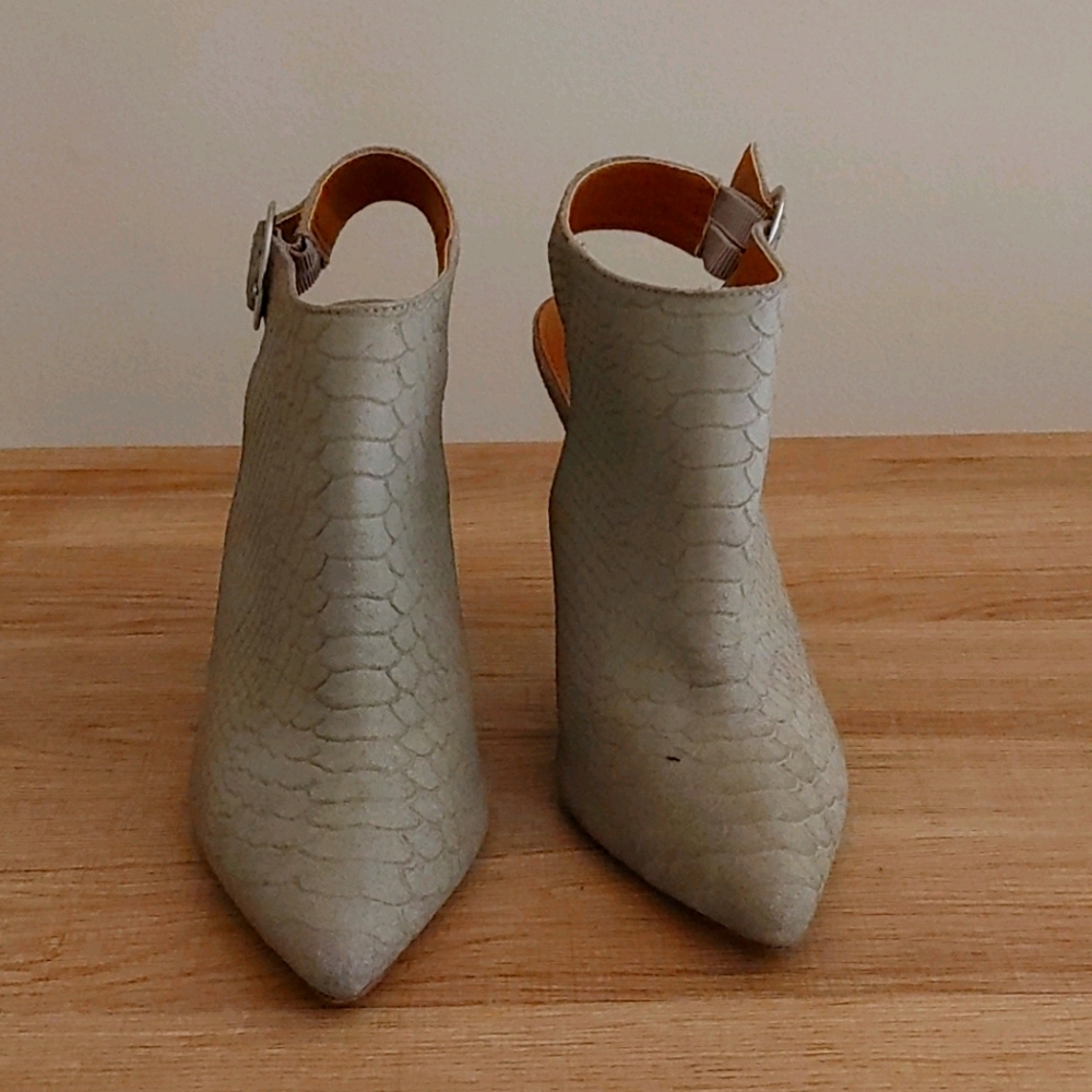Steve Madden pointers
